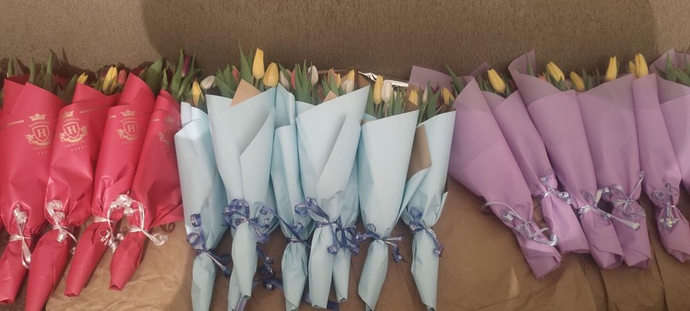 Корпоративные букеты на 8марта