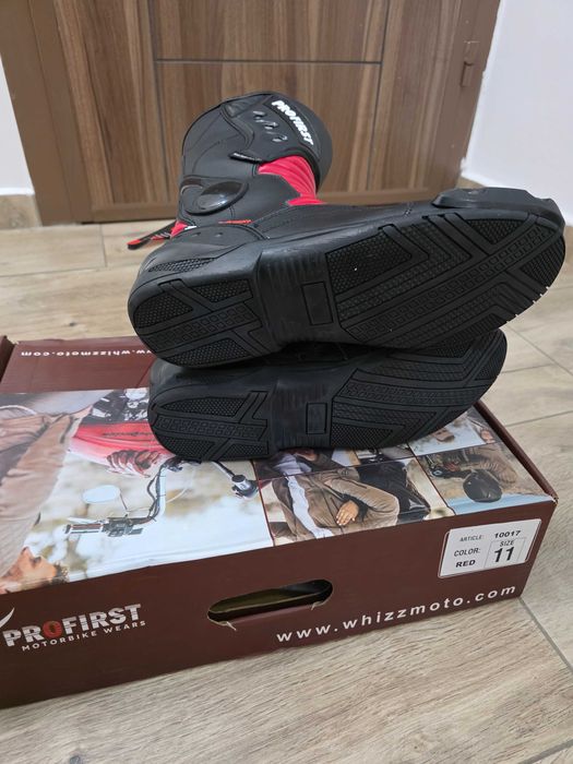 Продавам чисто нови ендуро ботуши