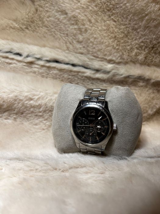 Guess часовник / watch