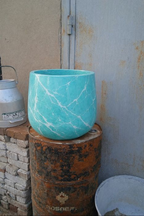 Кашпо вазон из мрамора