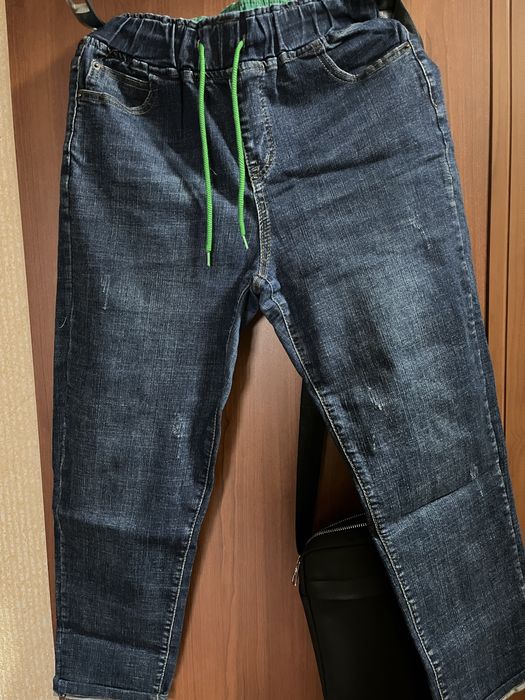 Продам мужские джинсовые брюки .