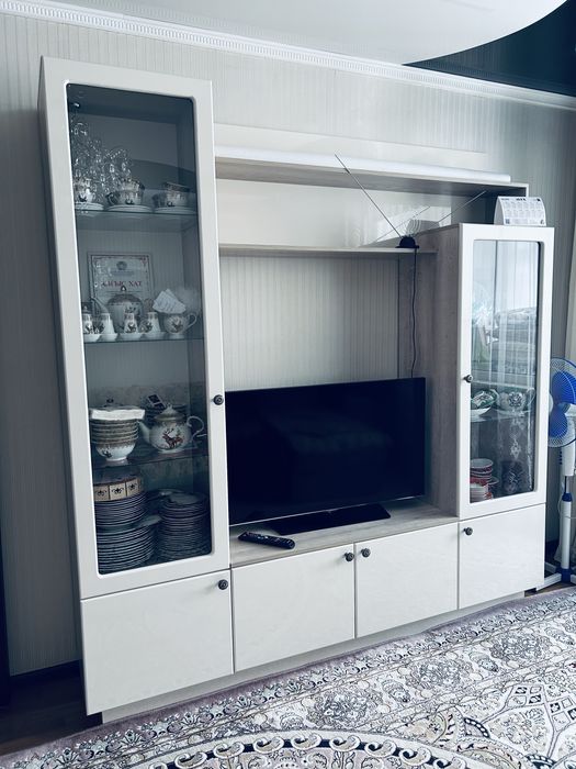 Шкаф для гостиной