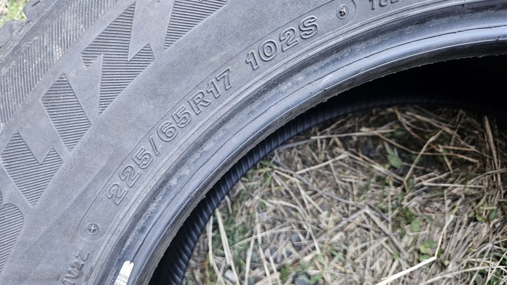 2бр гуми 225 65 17 бриджстоун bridgestone