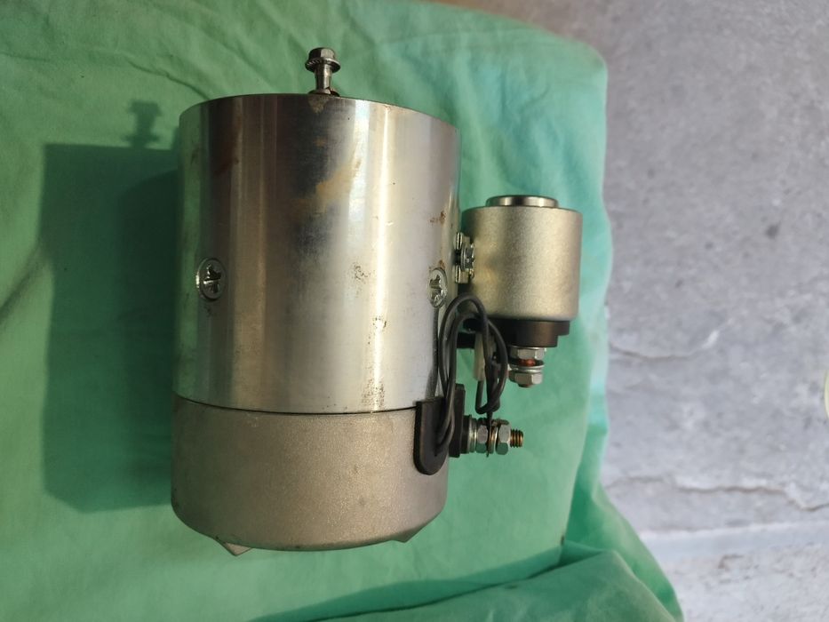 Електродвигател за хидравлична станция 12 волта 2.5 kw