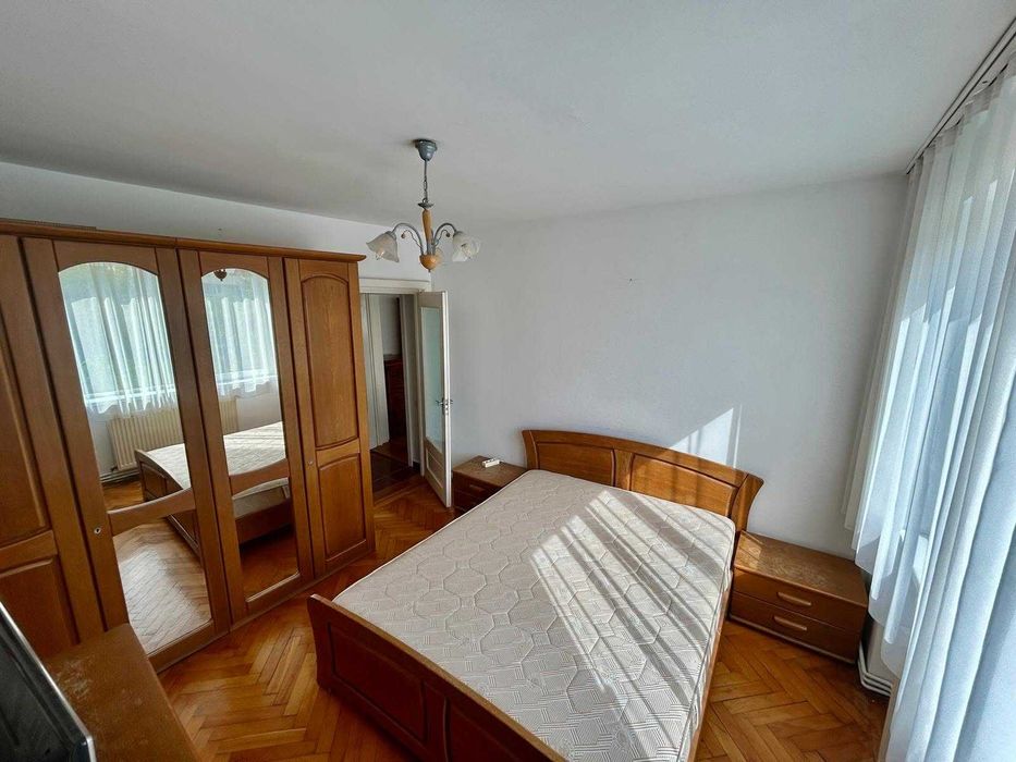 Chirie 3 camere Caragiale