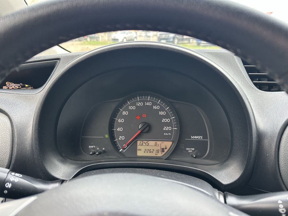 Toyota Yaris  2012 / 1.3 benzinǎ