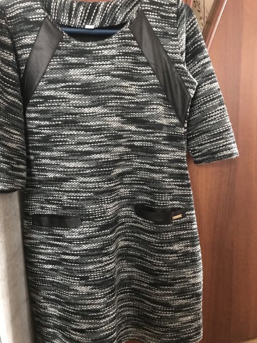 Платья женские разные