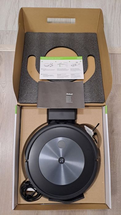 Robot Aspirator iRobot Roomba J7