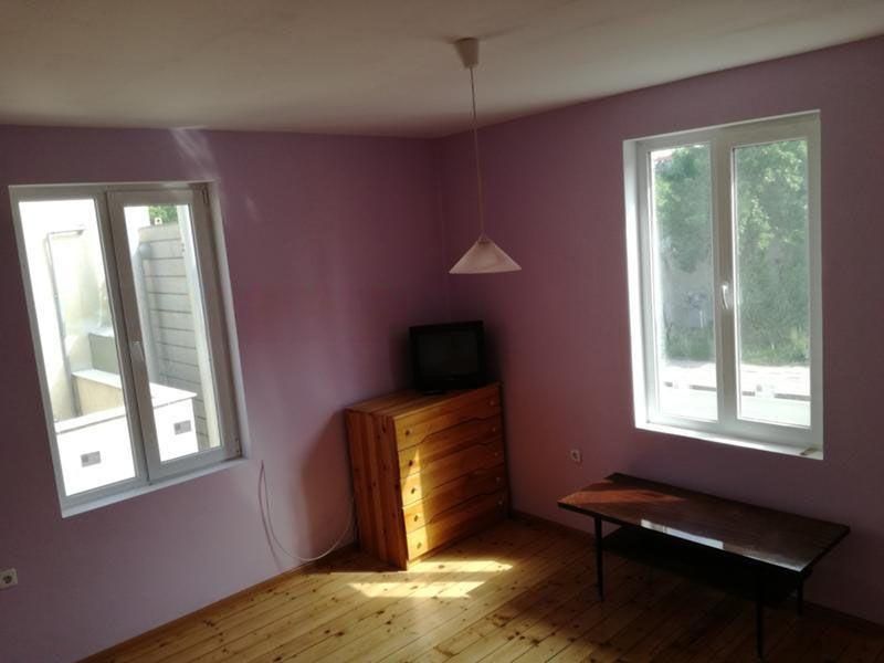 Тристаен апартамент под наем в ж.к. Сухата река, 2132425