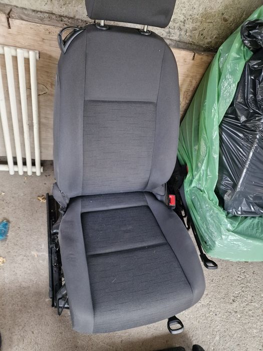 Interior Golf V 2 usi , Scaun Pasager, Banchete spate, Scaun sofer, Volkswagen Golf 5 2 usi Dezmembrez Piese