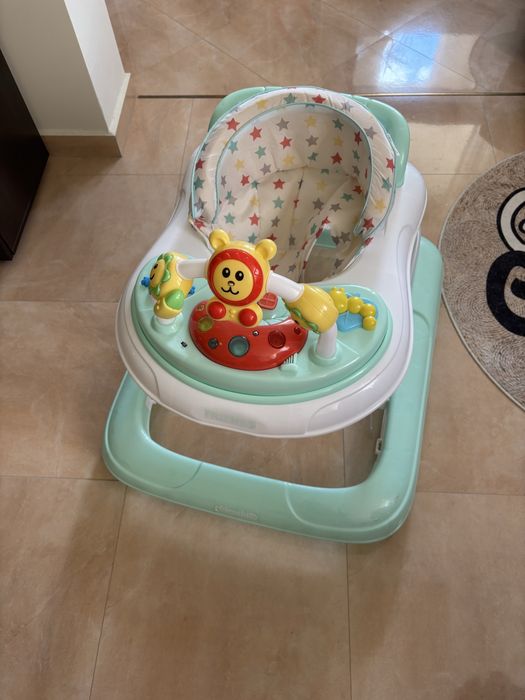 Бебешка проходилка Chipolino с музикална функция