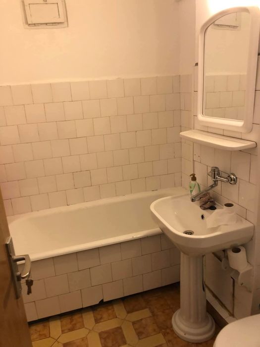 Apartament 3 camere Brateș