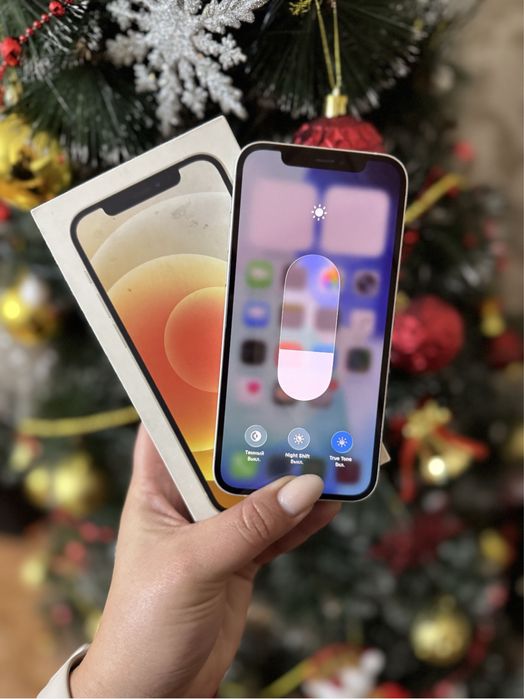 Продам Айфон 12 128 гб