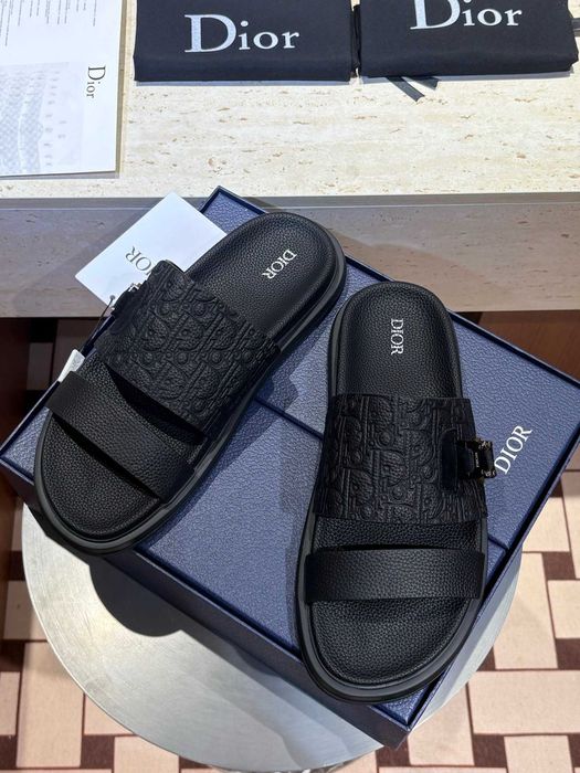 Papuci / Slapi Dior Calitate Premium