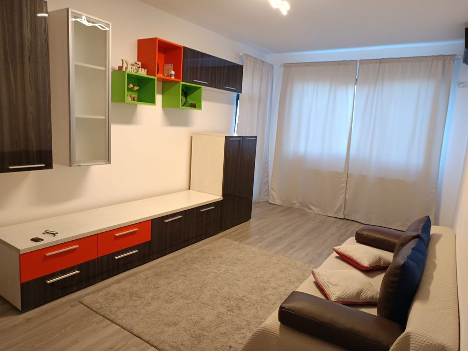 Închiriez apartament 2 camere