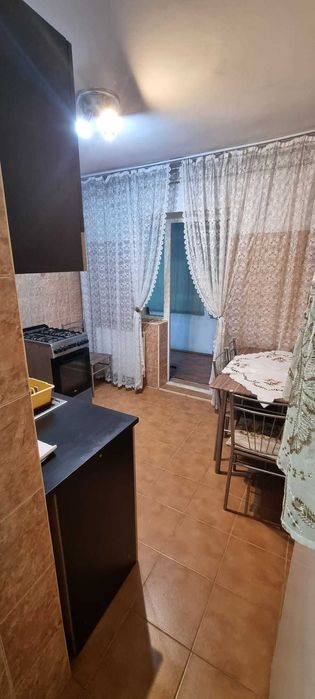 Închiriez ap. 3 camere decomandat, NICOLINA CUG lângă Lidl