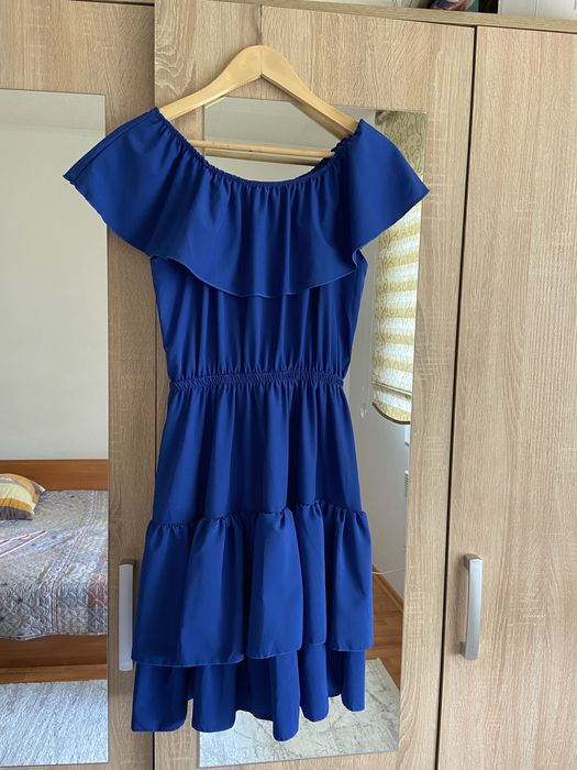 Официална рокля