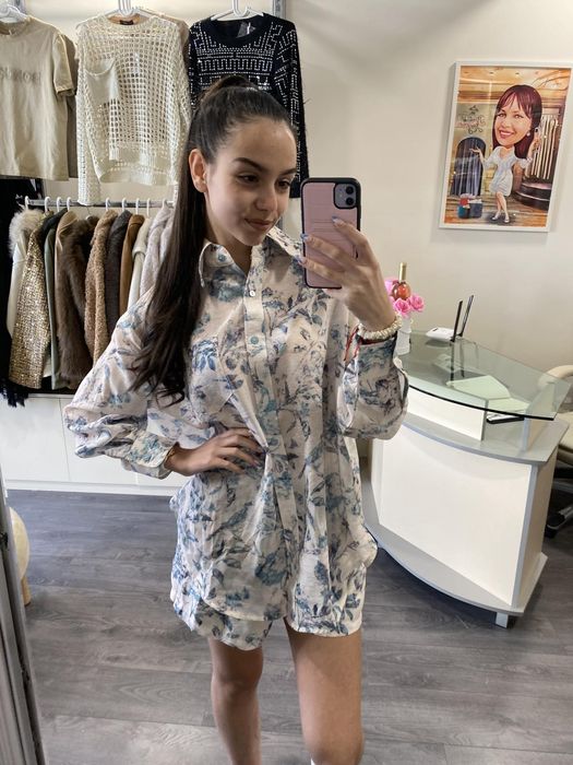 Разкошен сет наличен в размер S/M