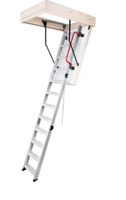 Scara mansarda/pod pliabila interior