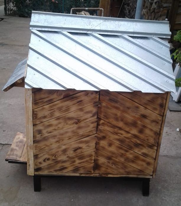 Будка для собаки