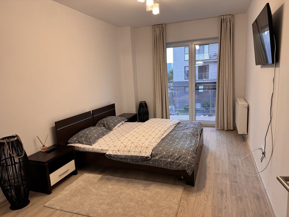 Apartament 3 camere de inchiriat