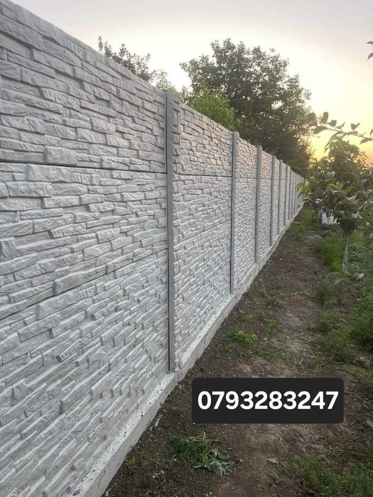 placi gard beton / Garduri din placi de beton