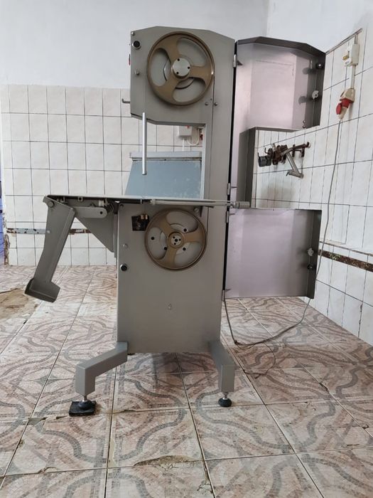 Пила ленточная напольная для мяса