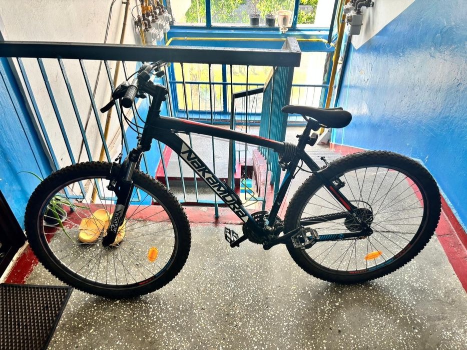 Vând bicicleta de adulți,in stare foarte bună.