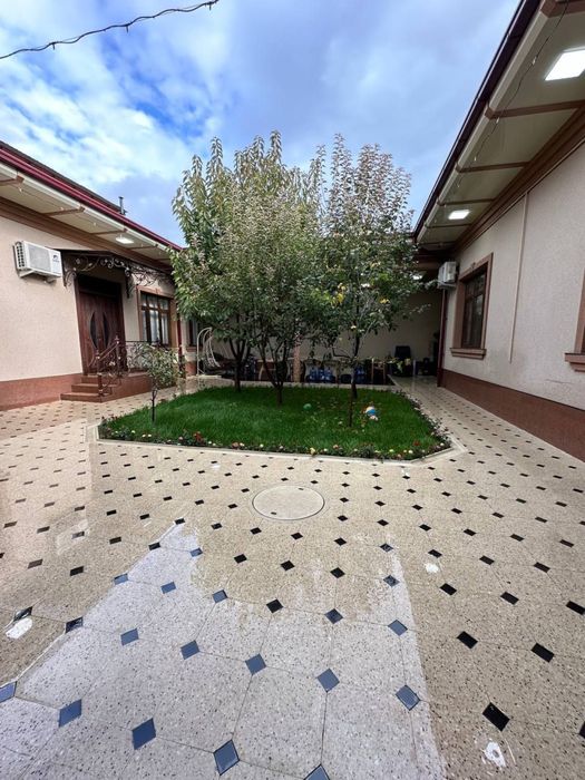 Bruschatka mahsuloti (travertin, press)