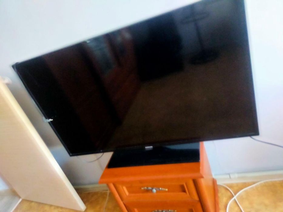 Продам телевизор Samsung