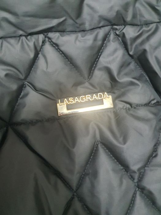 Продам куртку Lasagrada