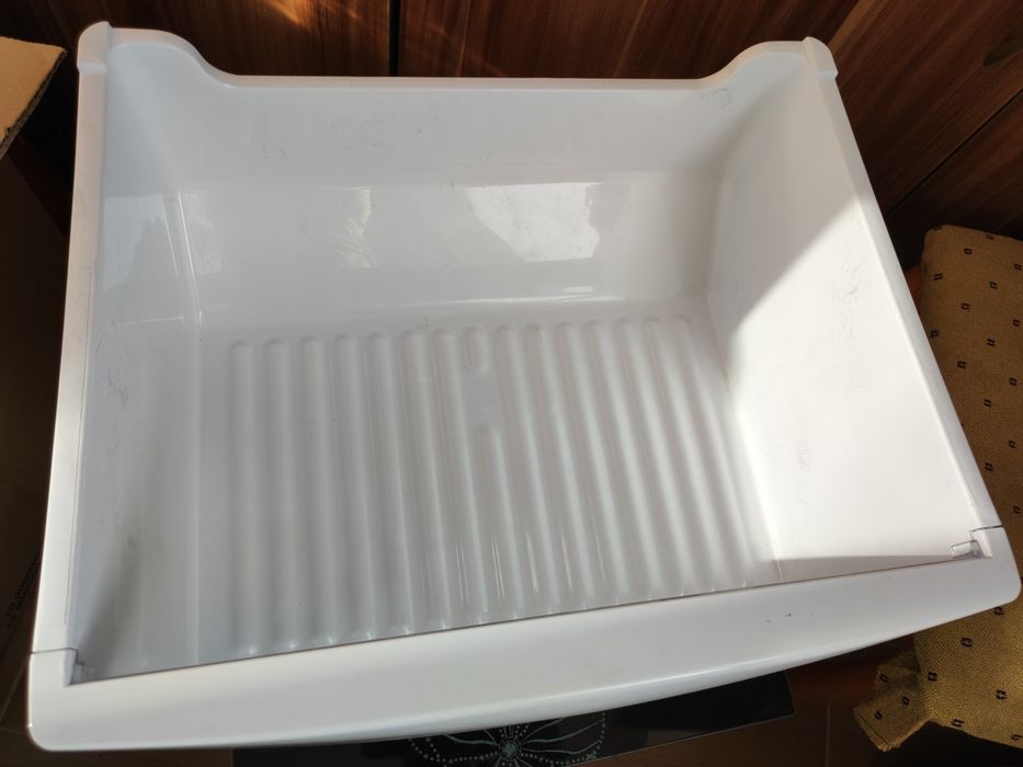 Продам ящики от холодильника