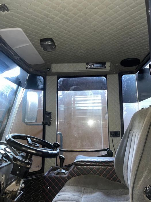 Продам фронтальный погрузчик 2 куба