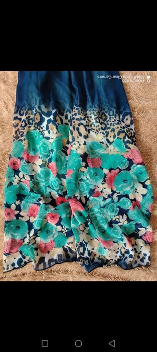 Продам женские платья