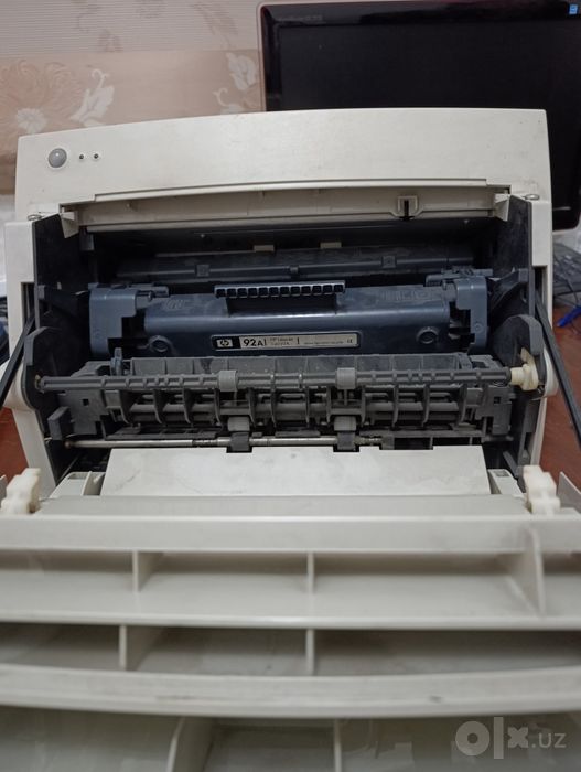 Принтер HP Laserjet 1100
