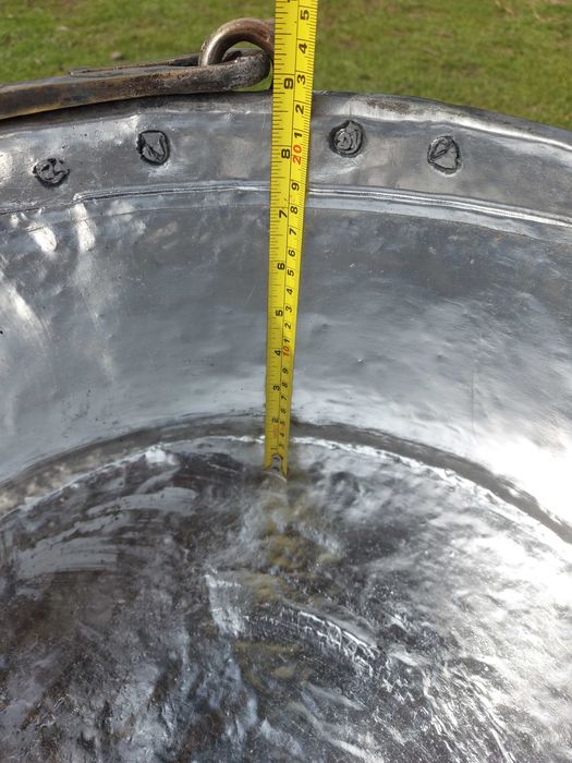 Продавам меден казан