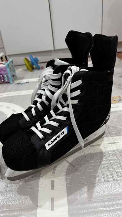 Коньки Хоккейные Nordway NDW100