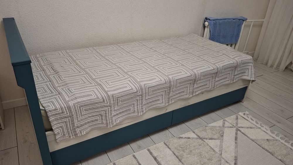 Продам кровать подросковую