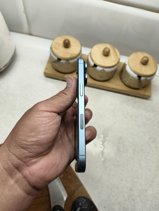 Iphone 16 128 продам