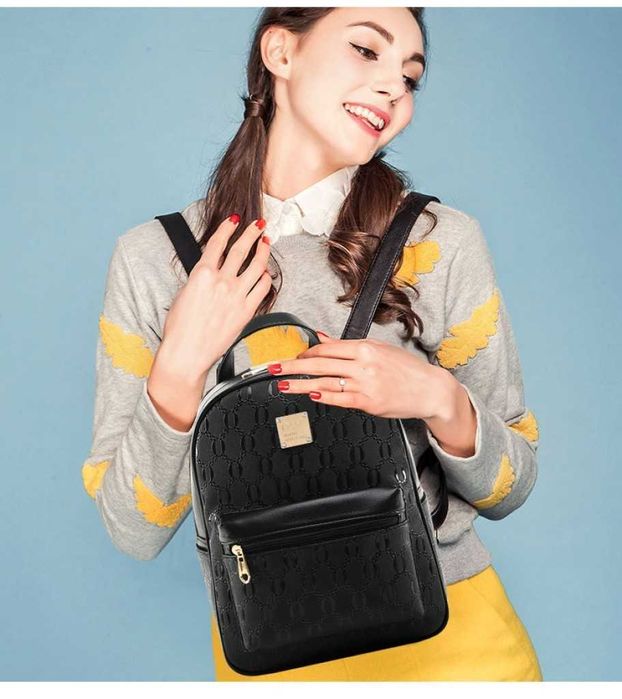 Комплект раница и 3 чантички / Цвят: Черен