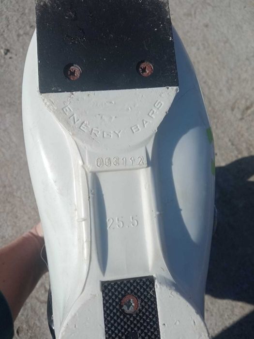 Schiuri Rossignol, cu legături- 145 cm, clăpari Roxi, 39 + bețe