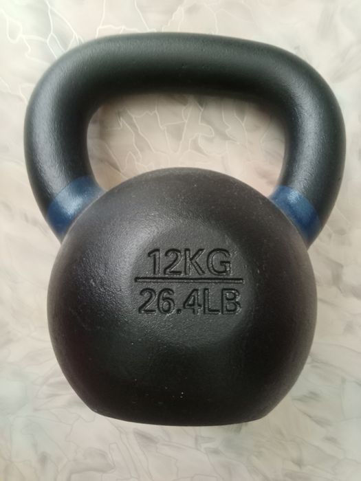 Продам спортивную гирю