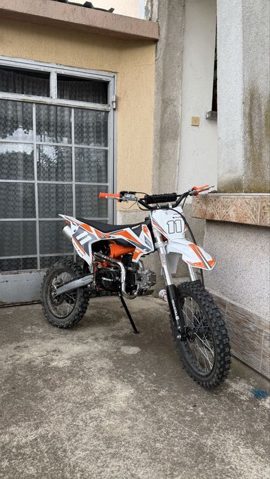 Продавам Telstar 125