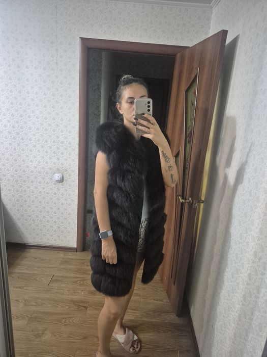 Продам жилетку песец
