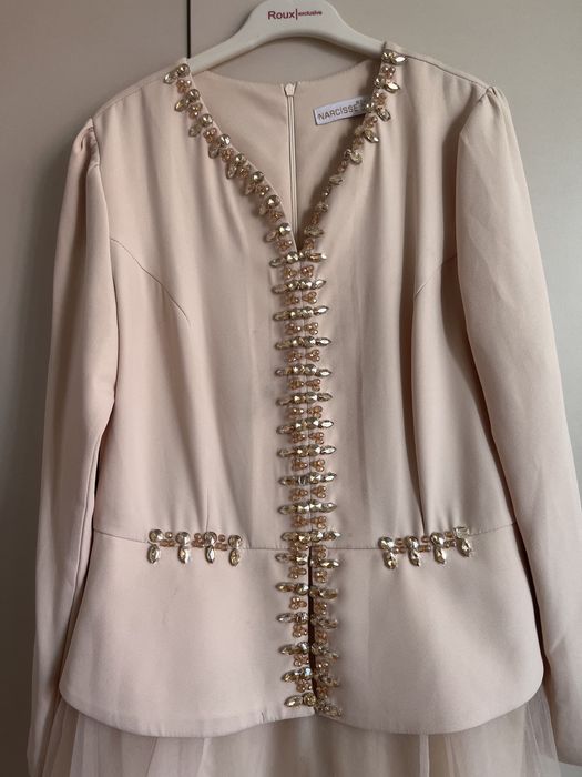 Платье вечерные