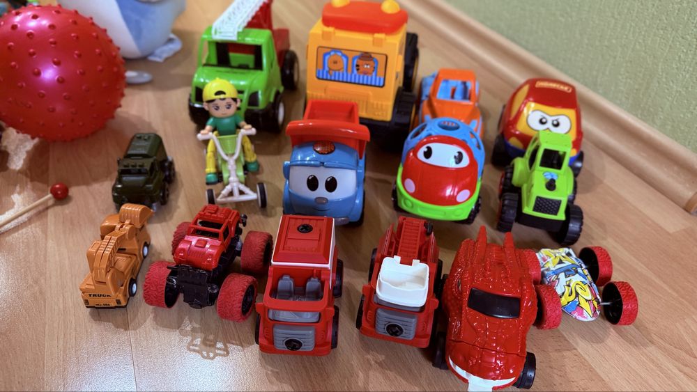 Продам детские игрушки