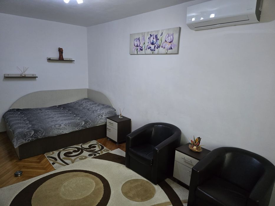 Apartament 2 camere de închiriat