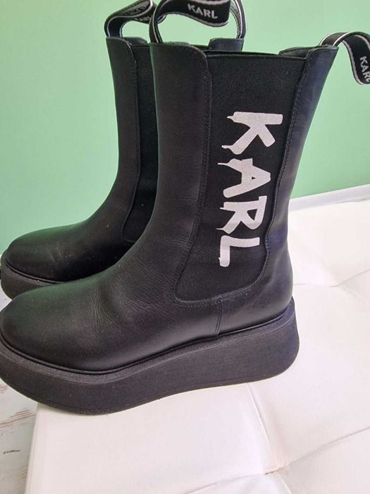 Продавам дамски ботуши Karl Lagerfeld