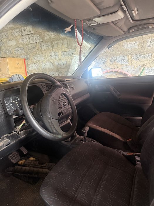 Продам машину на запчасти