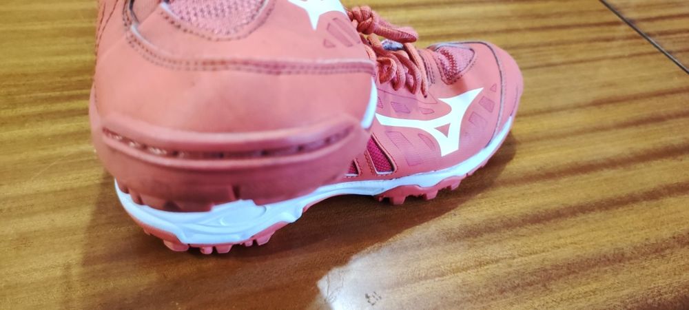 Дамски спортни Mizuno wave lynx 38.5
